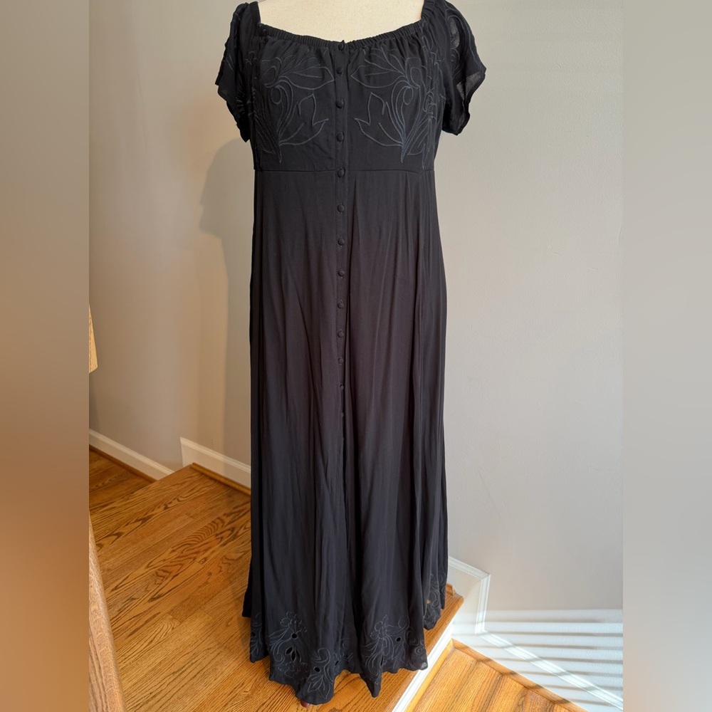 Torrid Black Button-Front Embroidered Maxi Dress - Torrid Size 3 (22-24, 3X)